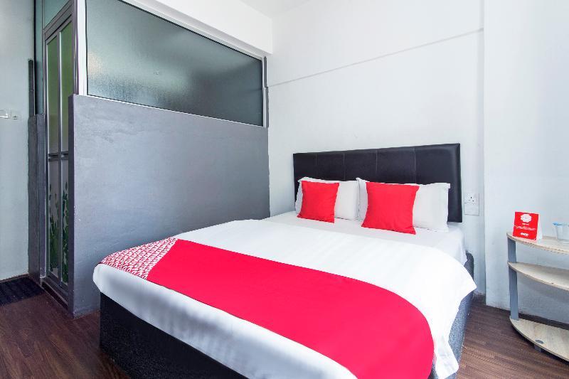 Intime Hotel Kuchai Lama Куала Лумпур Екстериор снимка